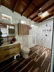 Casa de 3 alcobas en arriendo en Rosales, Medellín, 143 m² · foto 6 de 20