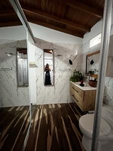 Casa de 3 alcobas en arriendo en Rosales, Medellín, 143 m² · foto 8 de 20
