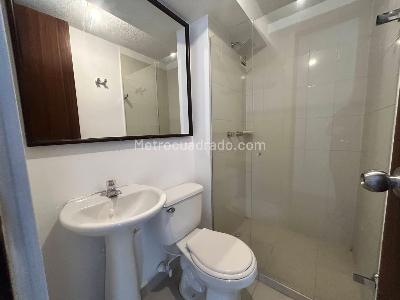 Apartamento de 3 alcobas en venta en Loma De Los Bernal, Medellín, 57 m² · foto 9 de 10
