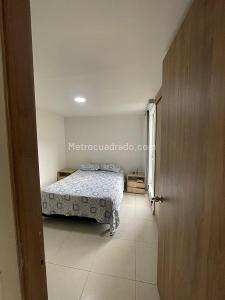 Apartamento de 3 alcobas en venta en La Hondonada, Medellín, 57 m² · foto 8 de 11