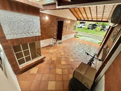 Casa de 5 alcobas en venta en Palomitas, Floridablanca, 296 m² · foto 5 de 20