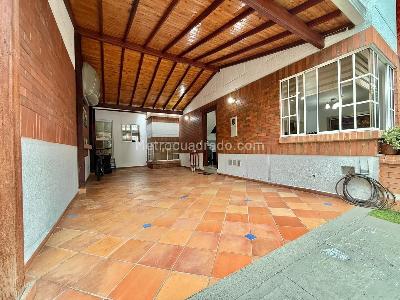 Casa de 5 alcobas en venta en Palomitas, Floridablanca, 296 m² · foto 7 de 20