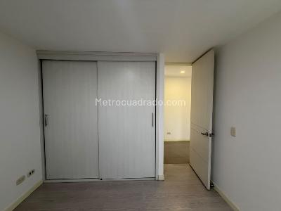 Apartamento de 3 alcobas en arriendo en Castropol, Medellín, 90 m² · foto 6 de 15
