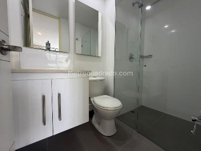 Apartamento de 3 alcobas en arriendo en Castropol, Medellín, 90 m² · foto 14 de 15