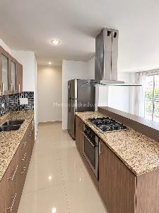 Apartamento de 2 alcobas en venta en Calle 200, Floridablanca, 74 m² · foto 3 de 17