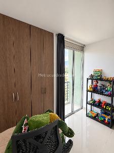 Apartamento de 2 alcobas en venta en Calle 200, Floridablanca, 74 m² · foto 8 de 17