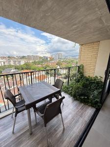 Apartamento de 3 alcobas en venta en Cañaveral, Floridablanca, 108 m² · foto 4 de 20