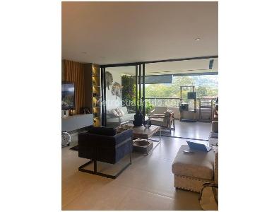 Apartamento de 3 alcobas en venta en Loma De Las Brujas, Envigado, 175 m² · foto 3 de 16