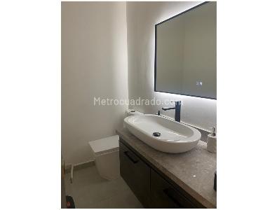 Apartamento de 3 alcobas en venta en Loma De Las Brujas, Envigado, 175 m² · foto 11 de 16