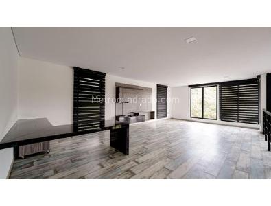 Casa de 3 alcobas en venta en Loma Del Escobero, Envigado, 400 m² · foto 12 de 20
