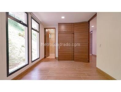 Casa de 3 alcobas en venta en Loma Del Escobero, Envigado, 400 m² · foto 15 de 20