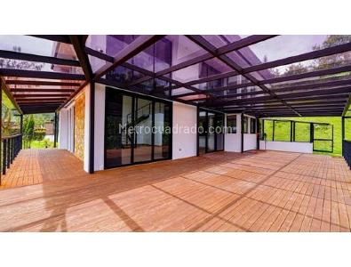 Casa de 3 alcobas en venta en Loma Del Escobero, Envigado, 400 m² · foto 3 de 20