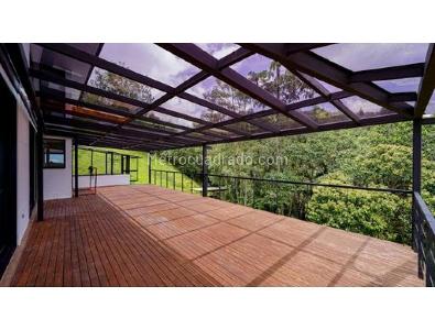 Casa de 3 alcobas en venta en Loma Del Escobero, Envigado, 400 m² · foto 4 de 20