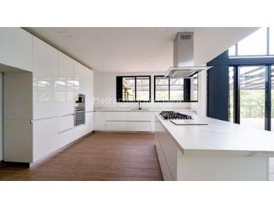 Casa de 3 alcobas en venta en Loma Del Escobero, Envigado, 400 m² · foto 7 de 20