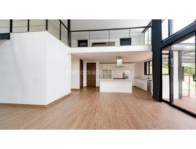 Casa de 3 alcobas en venta en Loma Del Escobero, Envigado, 400 m² · foto 9 de 20