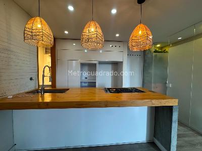 Apartamento de 1 alcoba en arriendo en Loma Cola Del Zorro, Medellín, 68 m² · foto 3 de 14