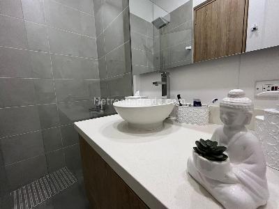 Apartamento de 3 alcobas en arriendo en Alto De Las Palmas, Medellín, 113 m² · foto 12 de 16