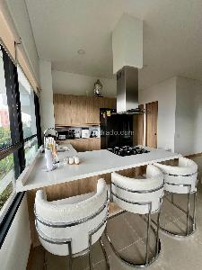 Apartamento de 3 alcobas en arriendo en Alto De Las Palmas, Medellín, 113 m² · foto 3 de 16