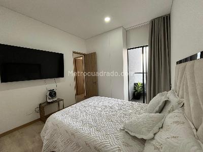Apartamento de 3 alcobas en arriendo en Alto De Las Palmas, Medellín, 113 m² · foto 8 de 16