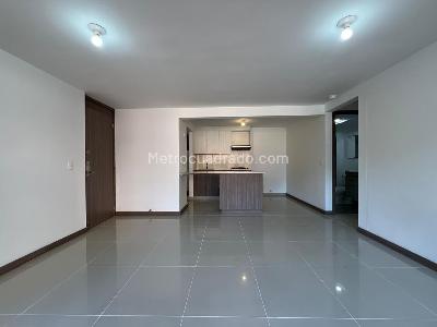 Apartamento de 3 alcobas en arriendo en Camino Verde, Envigado, 80 m² · foto 3 de 13