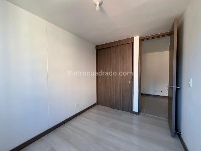 Apartamento de 3 alcobas en arriendo en Camino Verde, Envigado, 80 m² · foto 7 de 13