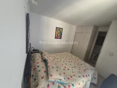 Apartamento de 3 alcobas en venta en Calasanz Parte Baja, Medellín, 63 m² · foto 11 de 15