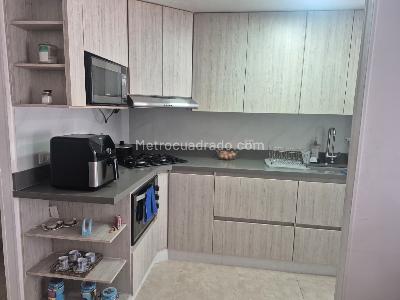 Apartamento de 3 alcobas en venta en Calasanz Parte Baja, Medellín, 63 m² · foto 3 de 15
