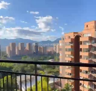 Apartamento en venta en Castropol, Medellín · foto 3 de 14