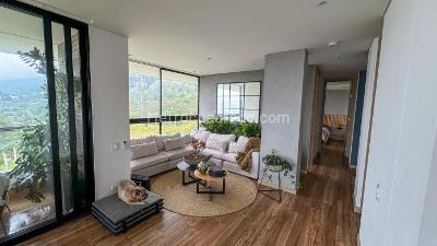 Apartamento de 1 alcoba en venta en Loma Del Escobero, Envigado, 119 m² · foto 6 de 13