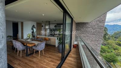 Apartamento de 1 alcoba en venta en Loma Del Escobero, Envigado, 119 m² · foto 7 de 13