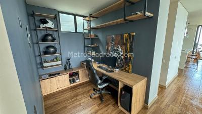 Apartamento de 1 alcoba en venta en Loma Del Escobero, Envigado, 119 m² · foto 8 de 13