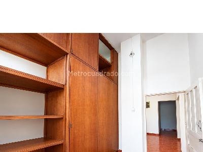 Casa de 3 alcobas en venta en Barrio Caicedo, Medellín, 115 m² · foto 9 de 12