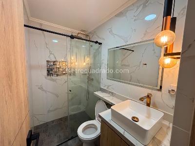 Apartamento de 3 alcobas en venta en Los Colores, Medellín, 94 m² · foto 10 de 12