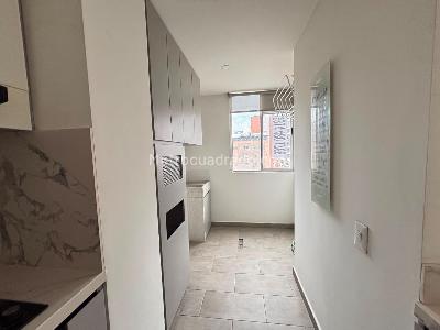 Apartamento de 3 alcobas en venta en Los Colores, Medellín, 94 m² · foto 7 de 12