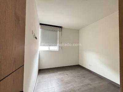 Apartamento de 3 alcobas en venta en Los Colores, Medellín, 94 m² · foto 8 de 12