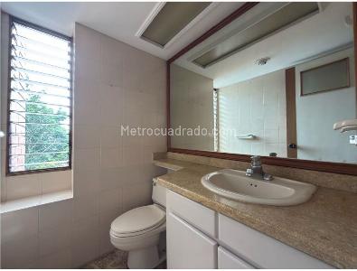 Apartamento de 5 alcobas en venta en La Tomatera, Medellín, 234 m² · foto 18 de 19