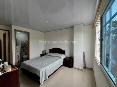Casa de 5 alcobas en venta en Caney, Cali, 248 m² · foto 8 de 20