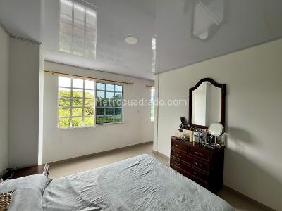 Casa de 5 alcobas en venta en Caney, Cali, 248 m² · foto 9 de 20