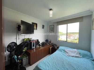 Apartamento de 3 alcobas en venta en Quintas De Don Simon, Cali, 84 m² · foto 12 de 20