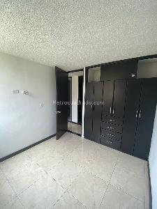 Apartamento de 3 alcobas en venta en El Paraiso, Bogotá, 45 m² · foto 14 de 17
