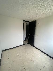 Apartamento de 3 alcobas en venta en El Paraiso, Bogotá, 45 m² · foto 16 de 17