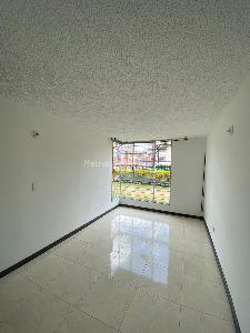 Apartamento de 3 alcobas en venta en El Paraiso, Bogotá, 45 m² · foto 8 de 17