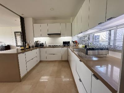 Apartamento de 3 alcobas en venta en Pance, Cali, 214 m² · foto 4 de 20
