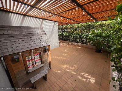 Apartamento de 3 alcobas en venta en Loma De Los Bernal, Medellín, 143 m² · foto 12 de 20