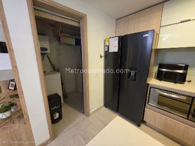 Apartamento de 3 alcobas en venta en Loma De Los Bernal, Medellín, 143 m² · foto 16 de 20