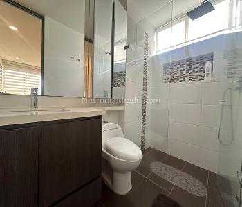 Apartamento de 3 alcobas en arriendo en Las Palmas, Medellín, 90 m² · foto 12 de 14