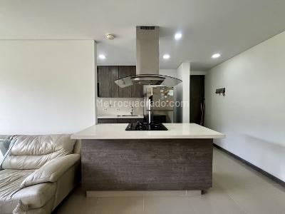 Apartamento de 3 alcobas en venta en El Chingui, Envigado, 70 m² · foto 2 de 17