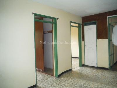 Casa de 5 alcobas en venta en Bellavista, Cali, 550 m² · foto 2 de 19