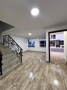 Casa de 5 alcobas en venta en Quintas De Don Simon, Cali, 240 m² · foto 6 de 20