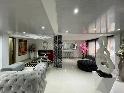 Casa de 4 alcobas en venta en Nueva Tequendama, Cali, 280 m² · foto 2 de 20